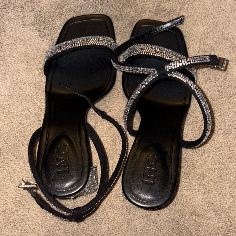 INC International Concepts Black Sandals with Silver Straps